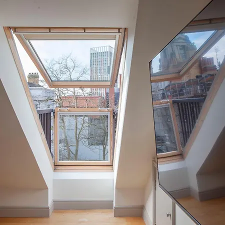 Higgihaus Cabot Mews #40 Sunday - Friday Location דירה *
