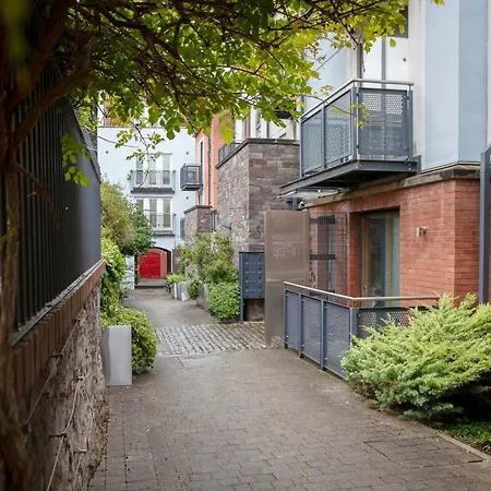 דירה Higgihaus Cabot Mews #40 Sunday - Friday Location